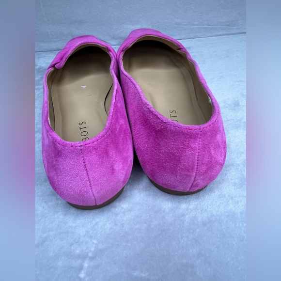 STELLA SUEDE FLATS - TWIST DETAIL - Picture 4 of 7